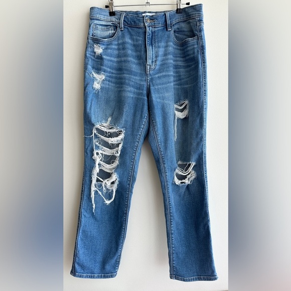 Studio Blue Distressed Light-Medium Wash Blue Jeans, Size 31 - Picture 1 of 16